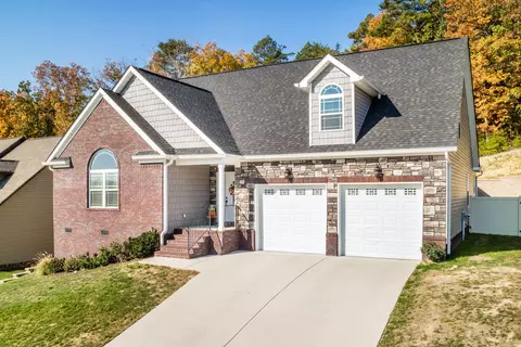 752 Soaring Eagle Cir, Hixson, TN 37343 photo 2