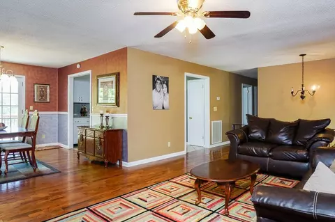 195 Maple Way, Ringgold, GA 30736 photo 6