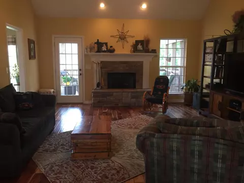 715 Cardinal Rd, Ringgold, GA 30736 photo 2
