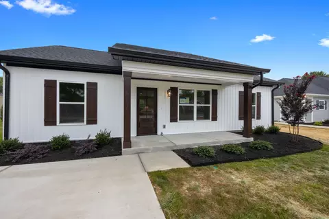 3021 Easy Goer Ln, Greenbrier, TN 37073