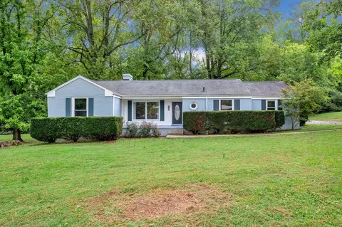 922 Azalea Dr, Columbia, TN 38401