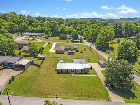201 Glendale Dr, Pulaski, TN 38478