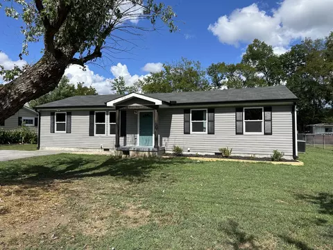 1314 E Sherry Dr, Rossville, GA 30741