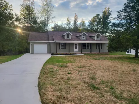 123 Lighthouse Dr, Summertown, TN 38483