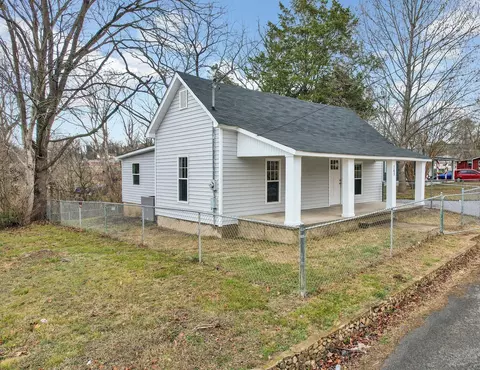 743 9th St SE, Cleveland, TN 37311