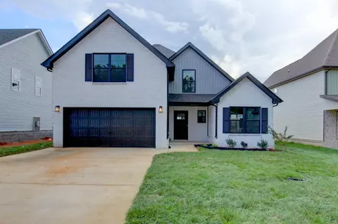 317 Kildeer Dr, Clarksville, TN 37040