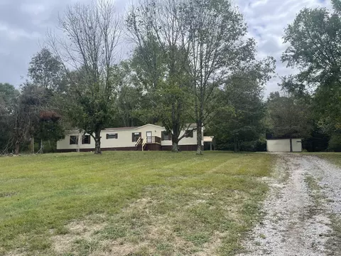 915 Old Hunters Point Pike, Lebanon, TN 37087