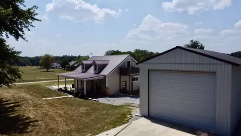 31 Ellis Childress Rd, Fayetteville, TN 37334