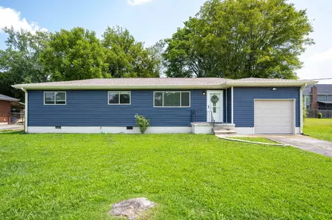 82 Elaine Cir, Fort Oglethorpe, GA 30742