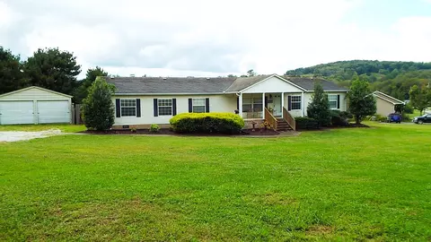 1 Callie Ln, Gordonsville, TN 38563