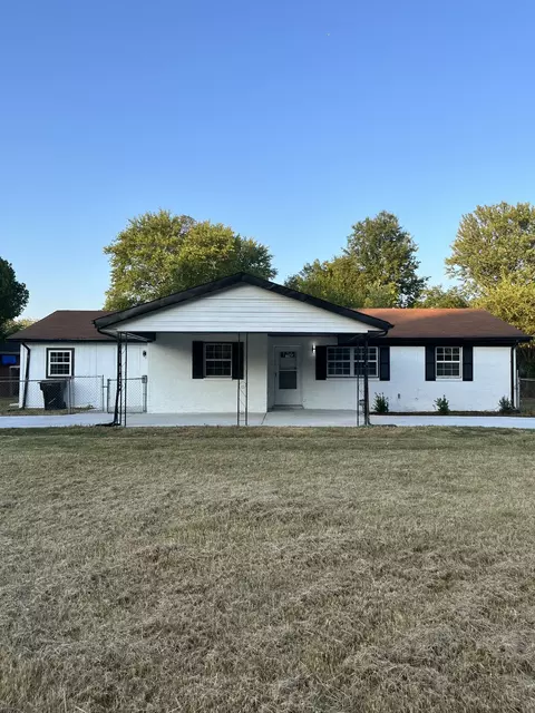 2211 Winston Pl, Murfreesboro, TN 37130