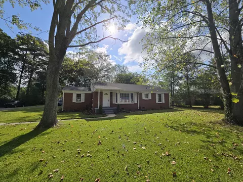 704 Davis St, Tullahoma, TN 37388
