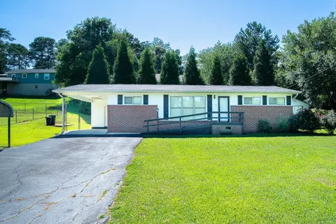 1826 Peavine Rd, Rock Spring, GA 30739
