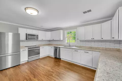 3063 Fly Rd, Santa Fe, TN 38482