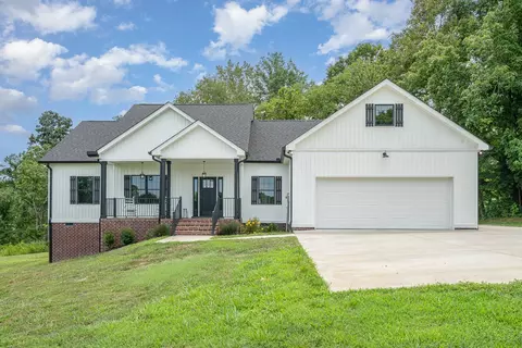 2019 Old County House Rd W, White Bluff, TN 37187