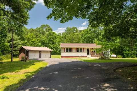 5549 Brockdell Rd, Pikeville, TN 37367
