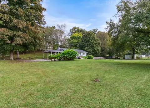 5895 Old Highway 48, Cunningham, TN 37052