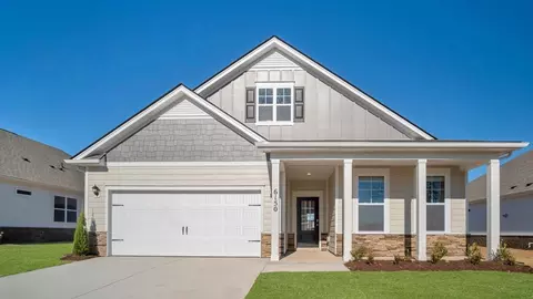 2042 Live Oak Dr, White House, TN 37188