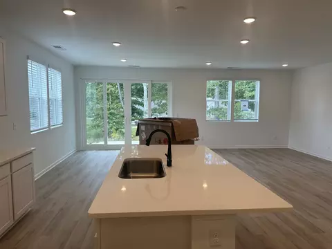 603 Maple Bend Dr, Dickson, TN 37055 photo 5