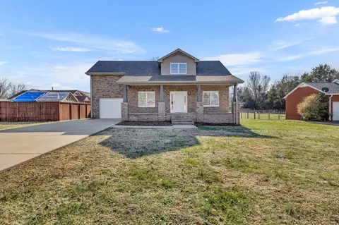 320 Princeton Dr, Lebanon, TN 37087