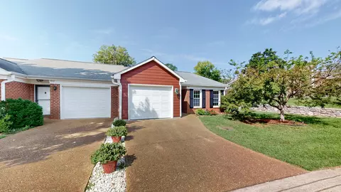 900 Glenmary Ct, Nashville, TN 37205