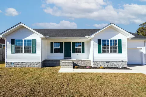 201 John Mark Ct, Manchester, TN 37355
