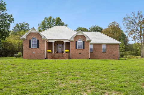 1485 Ewing Ln, Lewisburg, TN 37091