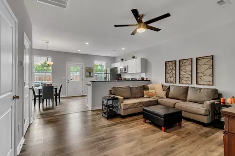 609 Longfellow Ln, Smyrna, TN 37167