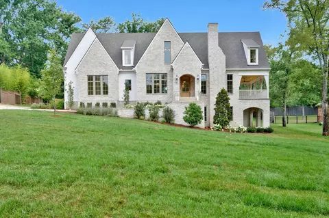 4506 Price Circle Rd, Nashville, TN 37205