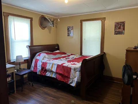 110 E Main St, Loretto, TN 38469 photo 7