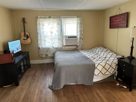 110 E Main St, Loretto, TN 38469 photo 9