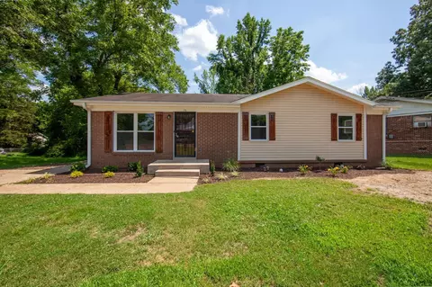 78 Dairy St, Jackson, TN 38301