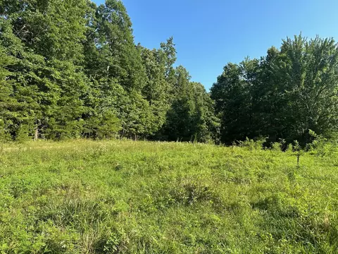 3 Prater Rd, Pikeville, TN 37367