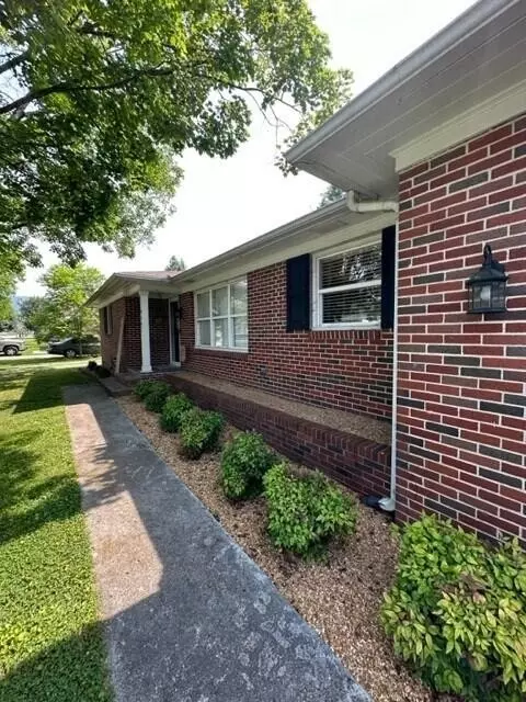 614 Phillips Ave, Jasper, TN 37347 photo 5