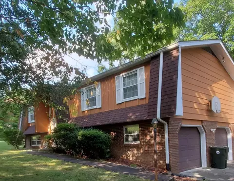 1621 Miriam Ln, Chattanooga, TN 37421