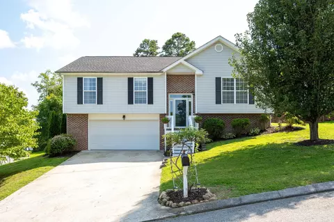 1834 Sassafras Ln, Soddy Daisy, TN 37379