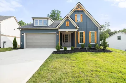 7225 Mercedes Ln, Ooltewah, TN 37363