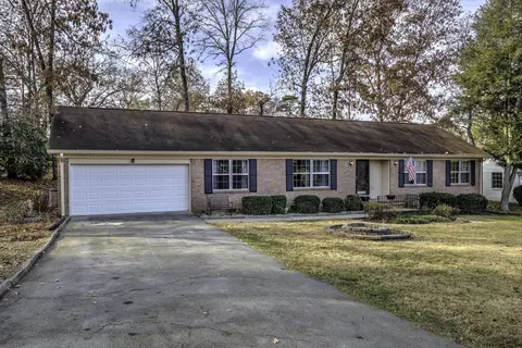 7004 Genoa Dr, Chattanooga, TN 37421