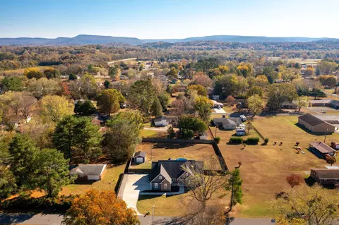 1020 Montrosa Ave, Jasper, TN 37347