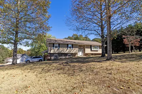 6809 Savannah Estates Dr, Harrison, TN 37341