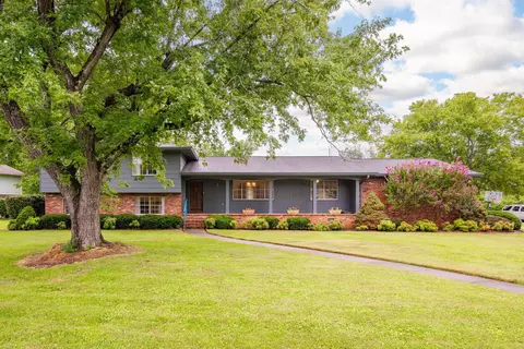 243 Masters Rd, Hixson, TN 37343