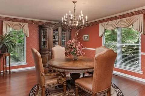 9237 Evening Shadow Dr, Chattanooga, TN 37421 photo 3