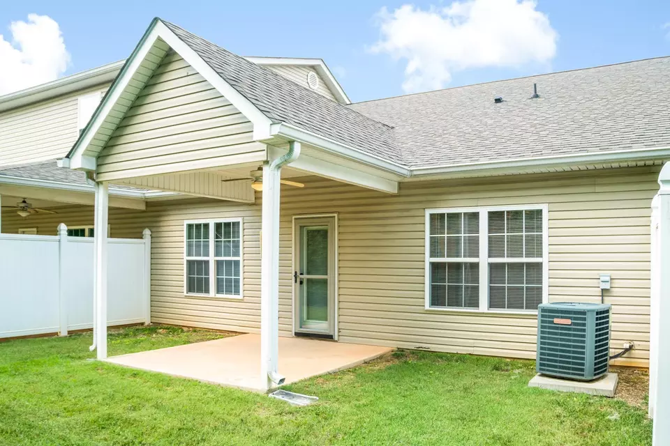  6825 Village Lake Cir, Chattanooga, TN 37412 photo 6