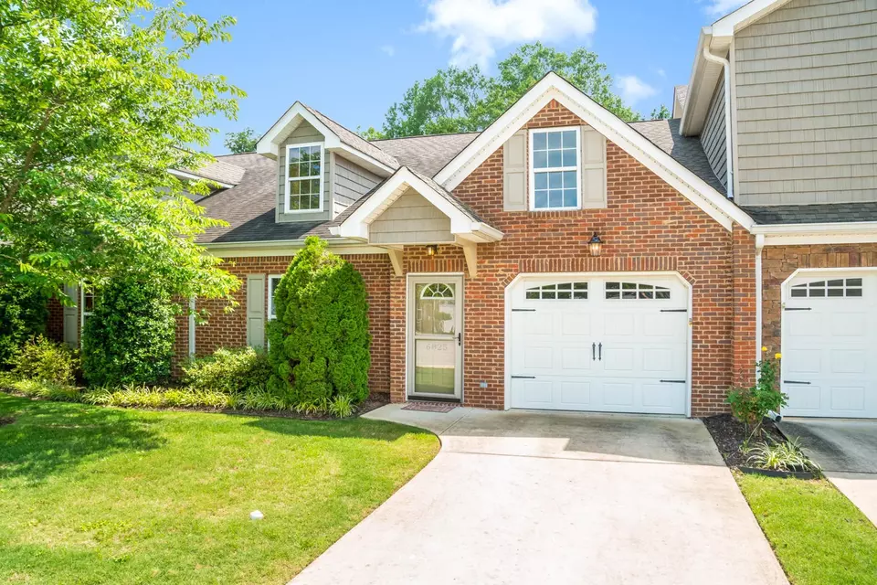  6825 Village Lake Cir, Chattanooga, TN 37412 photo 2