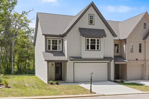 9714 Dutton Ln, Ooltewah, TN 37363