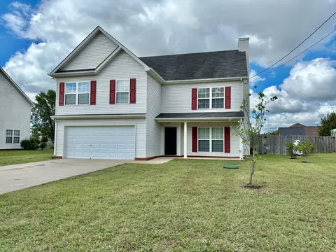 646 Fleming Farms Dr, Murfreesboro, TN 37128