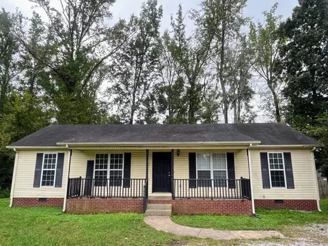 2736 Calais Ct, Murfreesboro, TN 37127