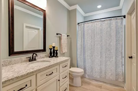 Bath - 2008 Imagine Cir, Spring Hill, TN 37174 photo 1 of 8