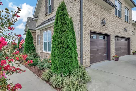 Exterior - 2008 Imagine Cir, Spring Hill, TN 37174 photo 5 of 10