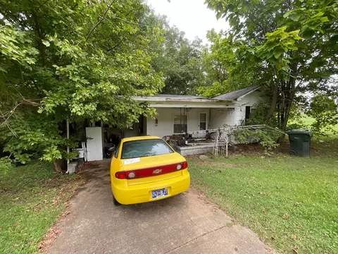 446 E College St, Dyer, TN 38330 photo 1